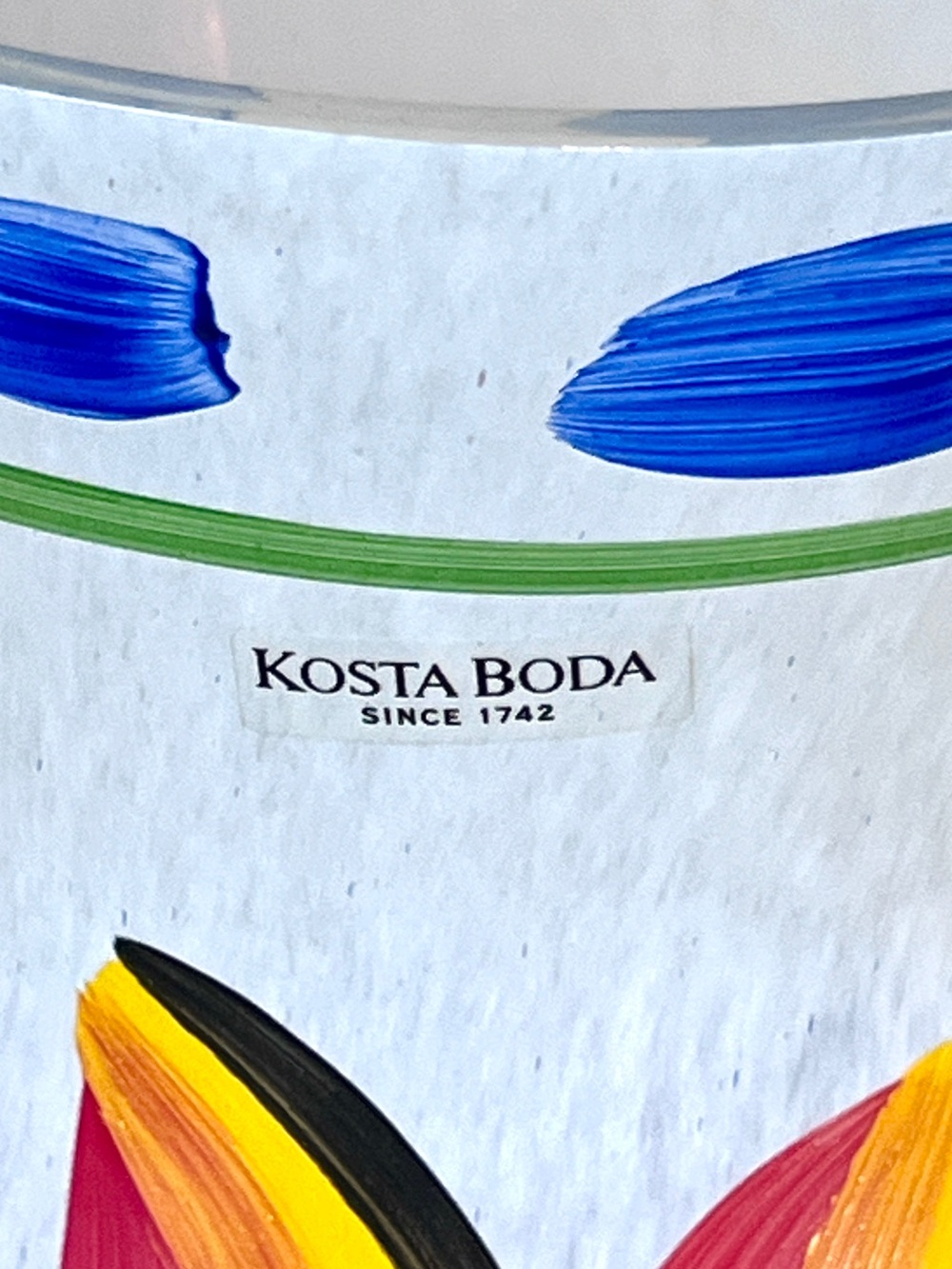 Kosta Boda "Tulipa" Hand-Painted Red Tulip Art Glass Vase Ulrica Hydman Vallien - Picture 5 of 6